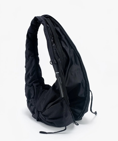 Lui's(ルイス)の「Po Smooth Black(ショルダーバッグ・メンズ・ブラック・FREE)」の6枚目の写真