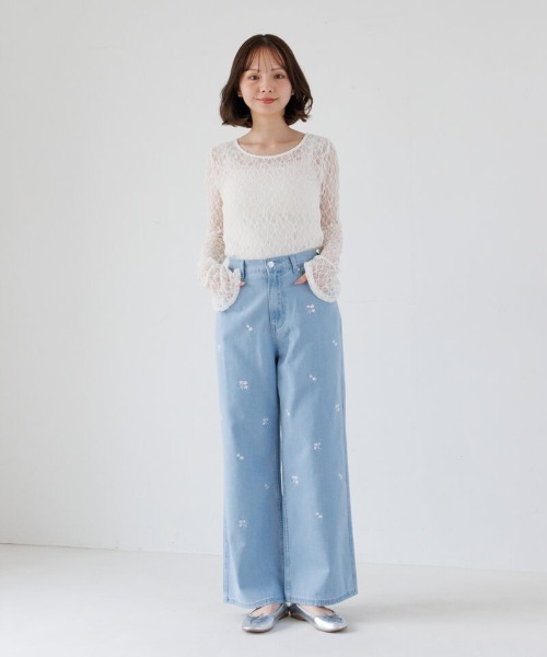 flower（フラワー）の「ブルームエンブロイダリーパンツ（デニムパンツ・レディース・ライトブルー/ブルー系その他・SMALL/MEDIUM）」の16枚目の写真
