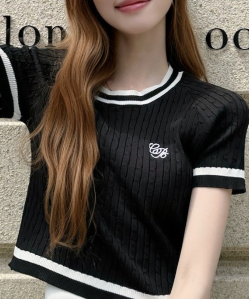 Ada.(エイダ)の「バイカラー ワンポイント刺繍 半袖 ニット トップス(ニット/セーター・レディース・ブラック/ベージュ/ホワイト/ピンク・FREE)」の3枚目の写真