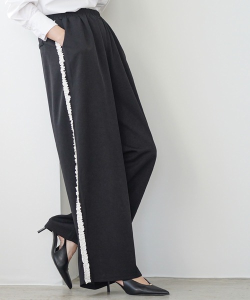 mili an deni（ミリアンデニ）の「サイドフリルイージーパンツ（その他パンツ・レディース・グレー/ブラック/ベージュ・M）」の2枚目の写真