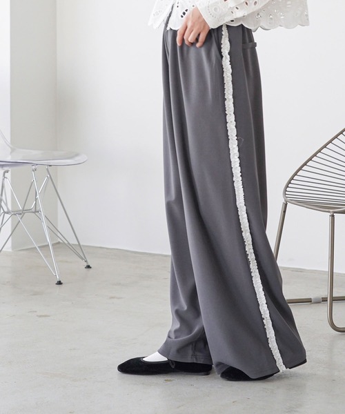 mili an deni（ミリアンデニ）の「サイドフリルイージーパンツ（その他パンツ・レディース・グレー/ブラック/ベージュ・M）」の10枚目の写真
