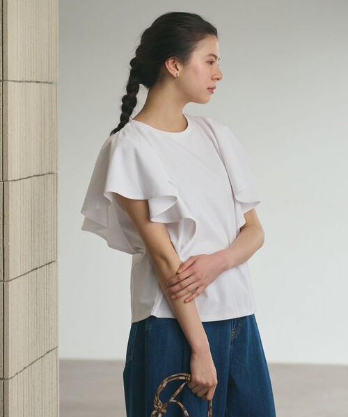 BEAUTY&YOUTH UNITED ARROWS(ビューティーアンドユースユナイテッドアローズ)の「【WEB限定】ラッフル フリルスリーブプルオーバー 遮熱 吸水速乾(Tシャツ/カットソー・レディース・ライトブルー/ブラック/オレンジ/オフホワイト・FREE)」の1枚目の写真