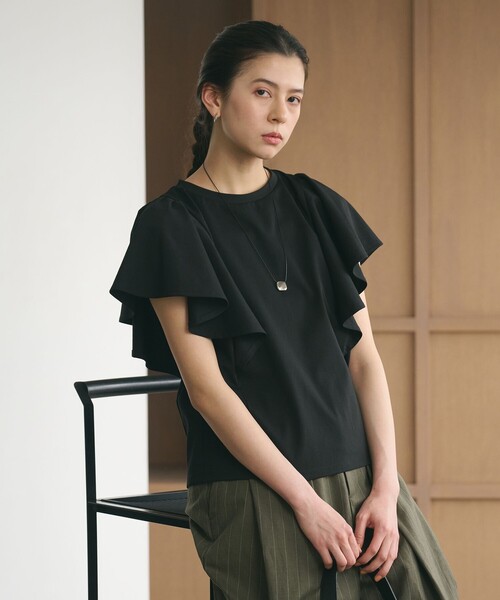 BEAUTY&YOUTH UNITED ARROWS(ビューティーアンドユースユナイテッドアローズ)の「【WEB限定】ラッフル フリルスリーブプルオーバー 遮熱 吸水速乾(Tシャツ/カットソー・レディース・ライトブルー/ブラック/オレンジ/オフホワイト・FREE)」の5枚目の写真