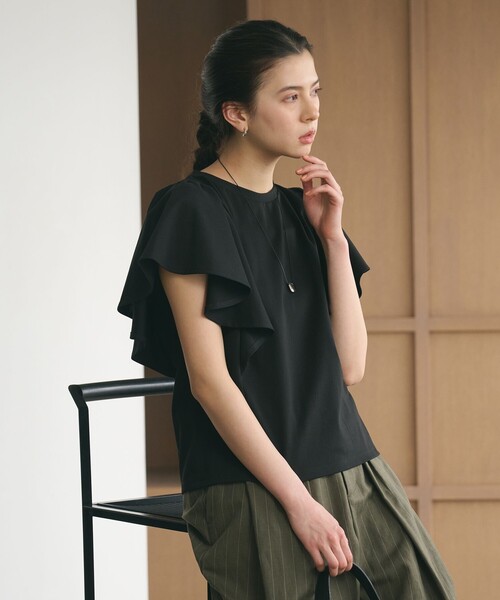 BEAUTY&YOUTH UNITED ARROWS(ビューティーアンドユースユナイテッドアローズ)の「【WEB限定】ラッフル フリルスリーブプルオーバー 遮熱 吸水速乾(Tシャツ/カットソー・レディース・ライトブルー/ブラック/オレンジ/オフホワイト・FREE)」の6枚目の写真