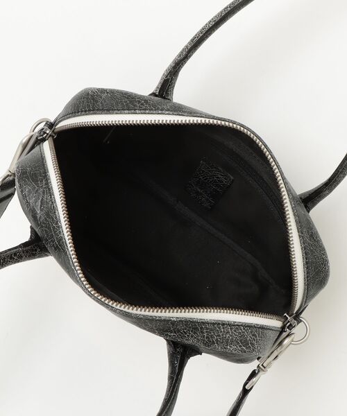 POMTATA（ポンタタ）の「POMTATA/ポンタタ/VNT SQUARE BOSTON BAG（ボストンバッグ・レディース・ブラック/シルバー・F）」の5枚目の写真