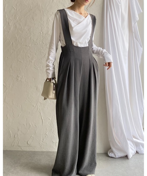 She's Closet(シーズクローゼット)の「ハイウエスト ツータック オールインワン ワイドパンツ サロペット(サロペット/オーバーオール・レディース・ブラック/チャコールグレー・FREE)」の5枚目の写真