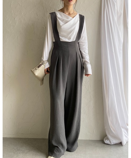 She's Closet(シーズクローゼット)の「ハイウエスト ツータック オールインワン ワイドパンツ サロペット(サロペット/オーバーオール・レディース・ブラック/チャコールグレー・FREE)」の4枚目の写真