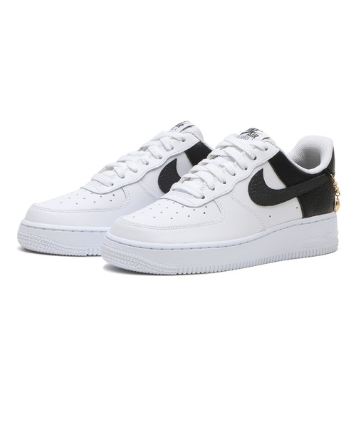 NIKE(ナイキ)の「W AIR FORCE 1 '07 IR0872-001(スニーカー・レディース・ブラック・29.0cm/28.0cm/27.5cm/27.0cm/26.5cm/26.0cm/25.5cm/25.0cm/24.5cm/24.0cm/23.5cm/23.0cm/22.5cm/22.0cm/28.5cm)」の3枚目の写真