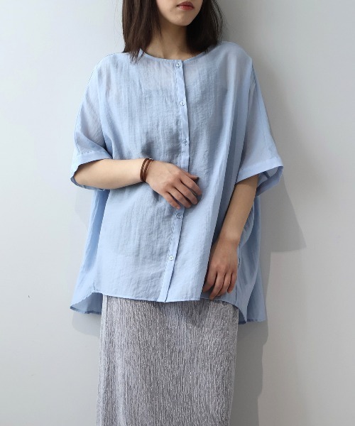 leswel(レスウェル)の「【M/L】バックシャーリングドルマンブラウス(シャツ/ブラウス・レディース・ブラック/サックスブルー/オフホワイト・M/L)」の3枚目の写真