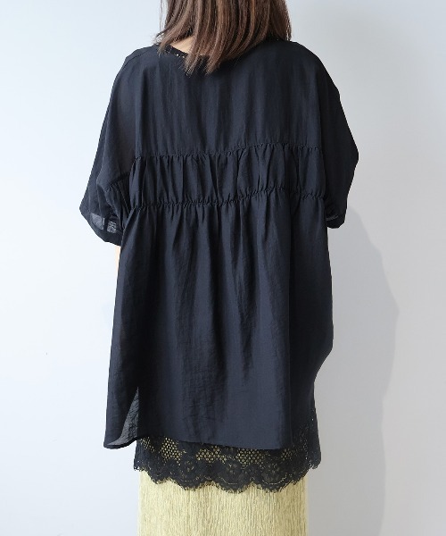 leswel(レスウェル)の「【M/L】バックシャーリングドルマンブラウス(シャツ/ブラウス・レディース・ブラック/サックスブルー/オフホワイト・M/L)」の2枚目の写真