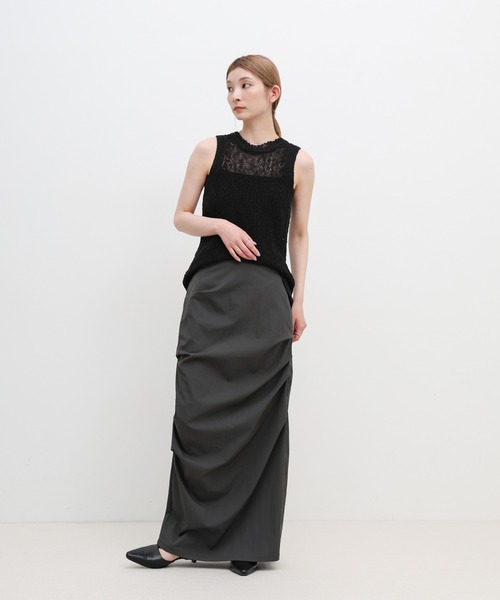select MOCA(セレクトモカ)の「【サイズ展開あり】ドレープタイトスカート(スカート・レディース・アイボリー/スミクロ・LARGE/MEDIUM)」の7枚目の写真