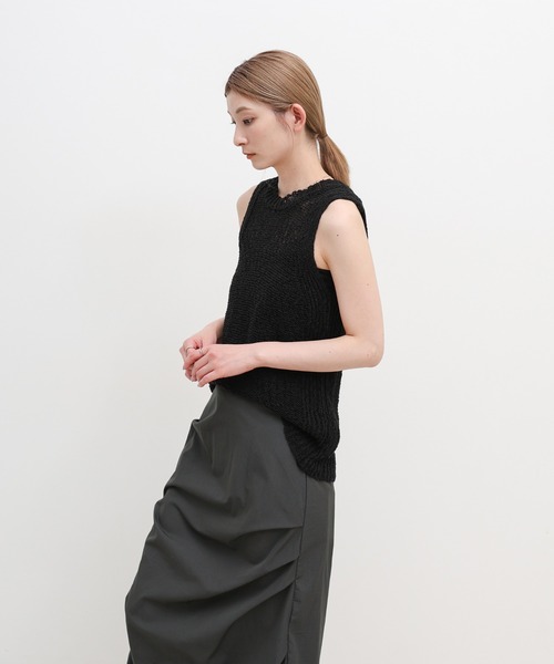 select MOCA(セレクトモカ)の「【サイズ展開あり】ドレープタイトスカート(スカート・レディース・アイボリー/スミクロ・LARGE/MEDIUM)」の9枚目の写真