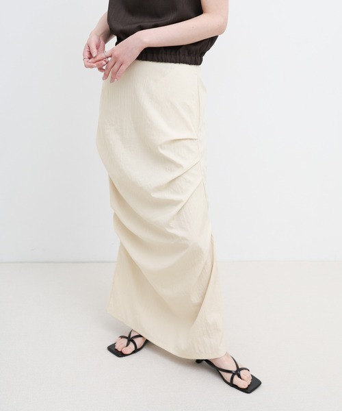 select MOCA(セレクトモカ)の「【サイズ展開あり】ドレープタイトスカート(スカート・レディース・アイボリー/スミクロ・LARGE/MEDIUM)」の14枚目の写真