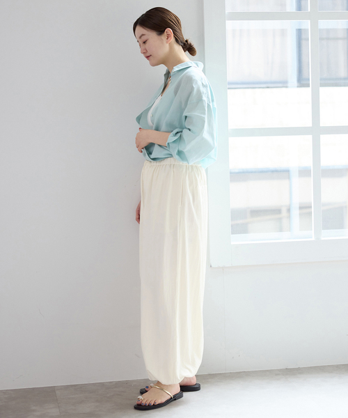 IENA(イエナ)の「ウォッシャブルタフタバルーンパンツ(その他パンツ・レディース・ホワイト/ブラック・36/38)」の21枚目の写真