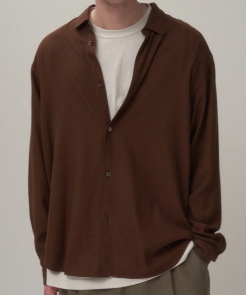 ATON（エイトン）の「ATON (エイトン)COTTON SILK VIERA | LOOSE FIT SHIRT（シャツ/ブラウス・メンズ・モスグリーン/キャメル・4/6）」の4枚目の写真