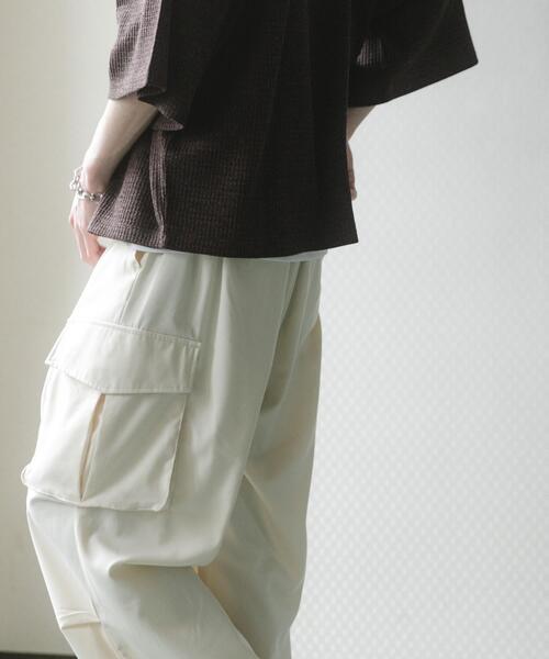 SENSE OF PLACE by URBAN RESEARCH（センスオブプレイスバイアーバンリサーチ）の「ワイドカーゴパンツ（その他パンツ・メンズ・チャコールグレー/オリーブ/アイボリー/ブラック・X-SMALL/MEDIUM/LARGE/SMALL）」の7枚目の写真