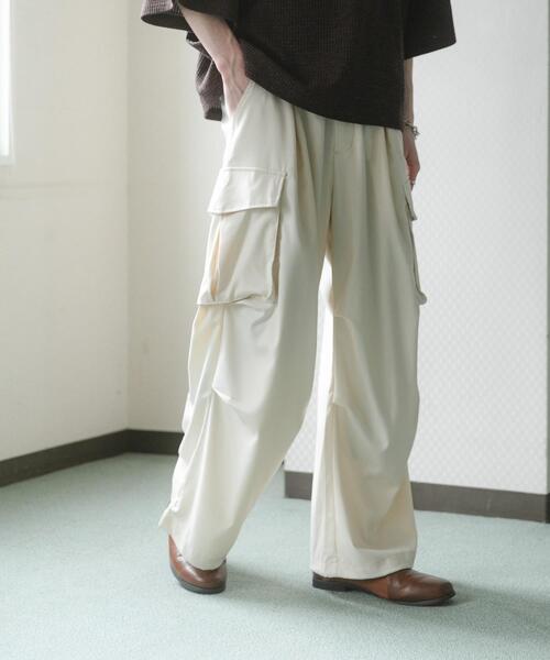 SENSE OF PLACE by URBAN RESEARCH（センスオブプレイスバイアーバンリサーチ）の「ワイドカーゴパンツ（その他パンツ・メンズ・チャコールグレー/オリーブ/アイボリー/ブラック・X-SMALL/MEDIUM/LARGE/SMALL）」の9枚目の写真