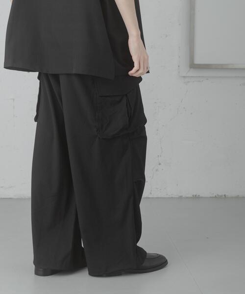SENSE OF PLACE by URBAN RESEARCH（センスオブプレイスバイアーバンリサーチ）の「ワイドカーゴパンツ（その他パンツ・メンズ・チャコールグレー/オリーブ/アイボリー/ブラック・X-SMALL/MEDIUM/LARGE/SMALL）」の19枚目の写真