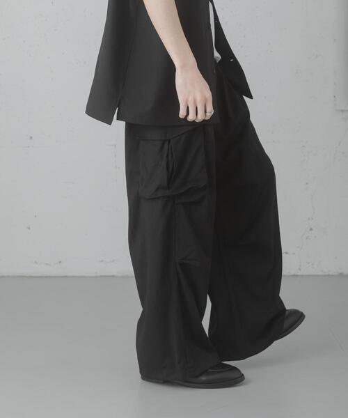 SENSE OF PLACE by URBAN RESEARCH（センスオブプレイスバイアーバンリサーチ）の「ワイドカーゴパンツ（その他パンツ・メンズ・チャコールグレー/オリーブ/アイボリー/ブラック・X-SMALL/MEDIUM/LARGE/SMALL）」の20枚目の写真