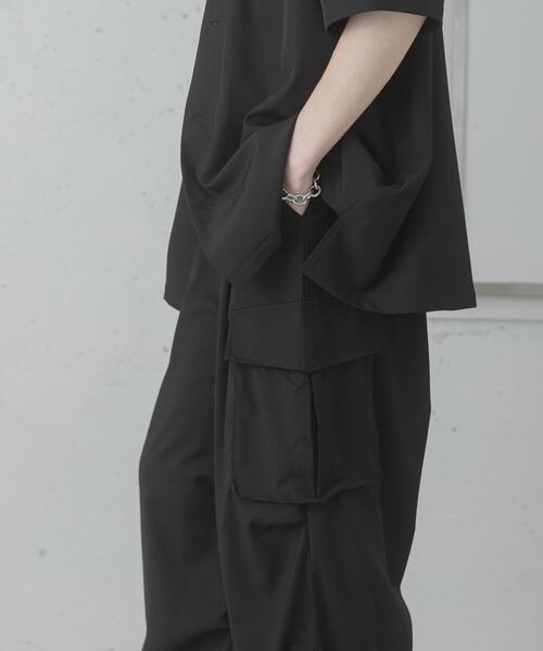 SENSE OF PLACE by URBAN RESEARCH（センスオブプレイスバイアーバンリサーチ）の「ワイドカーゴパンツ（その他パンツ・メンズ・チャコールグレー/オリーブ/アイボリー/ブラック・X-SMALL/MEDIUM/LARGE/SMALL）」の21枚目の写真