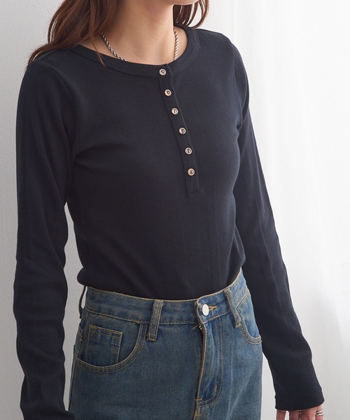 MILLER(ミラー)の「【Robert P. Miller】パネルリブ ヘンリー ロングスリーブTシャツ RM264-2281(Tシャツ/カットソー・レディース・ブラック/アイボリー/レッド系その他/チャコールグレー/ネイビー/グレー/ダークブラウン/ブラウン/レッド/ブルー/イエロー/ライトグリーン/グリーン/ストーン/ブラック系1/キャメル・FREE)」の3枚目の写真