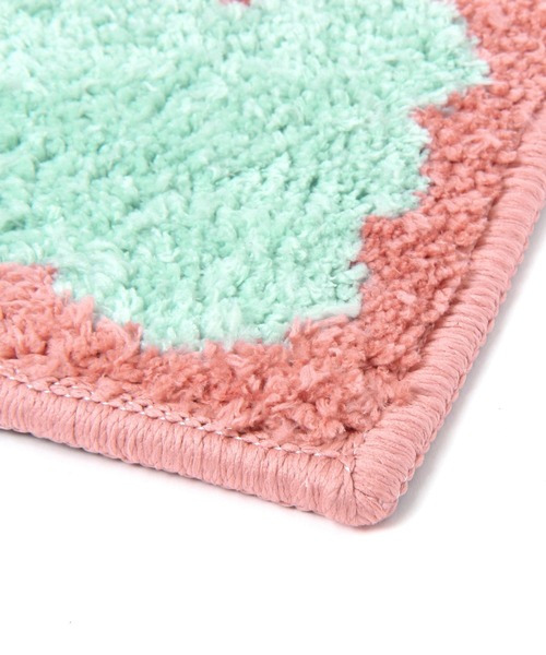 studio CLIP（スタディオクリップ）の「ウェーブインテリアマット（ラグ/マット・レディース・ピンク/ネイビー・FREE）」の4枚目の写真