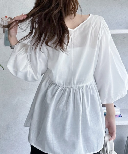 umune(ウムネ)の「ペプラムブラウス 2WAY シアー ボリューム袖 七分袖 チュニック 切り替え 透け感 フェミニン 上品 秋(シャツ/ブラウス・レディース・ブラック/グレー/オフホワイト・FREE)」の12枚目の写真
