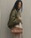 CHARLES & KEITH�i�`���[���Y & �L�[�X�j�́uGwynne �O�E�B�� ���^���b�N�A�N�Z���g �C�[�����Q�C�e�B�h �V�����_�[�o�b�O�i�g�[�g�o�b�O�j�v�b�`���R
