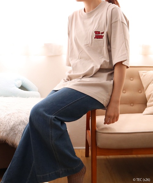 Tom＆Jerry（トムアンドジェリー）の「【公式】トムとジェリー　ワッペン&PUアップリケTシャツ（Tシャツ/カットソー・メンズ・オートミール/グレイッシュベージュ/ブラック/サックスブルー・L/M）」の9枚目の写真