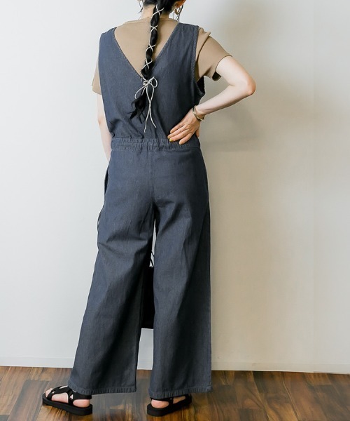 RCD（アールシーディー）の「デニムVネックコンビネゾン（サロペット/オーバーオール・レディース・ブルー/ネイビー・M/L/LL）」の7枚目の写真