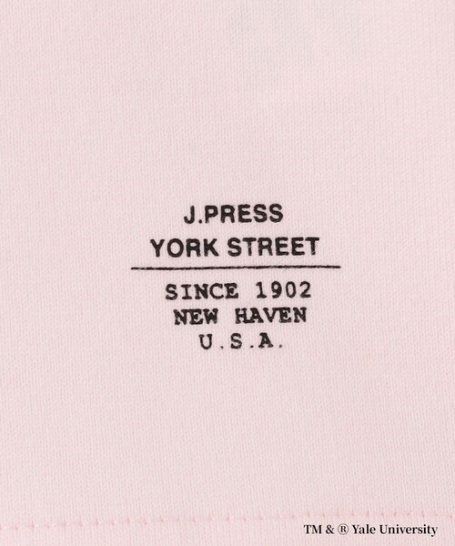 J.PRESS YORK STREET(ジェイプレスヨークストリート)の「【YALE別注】【UNISEX】カレッジ プリント Tシャツ(Tシャツ/カットソー・メンズ・ピンク系/ライトグレー系8/ホワイト系・SMALL/MEDIUM/LARGE)」の5枚目の写真