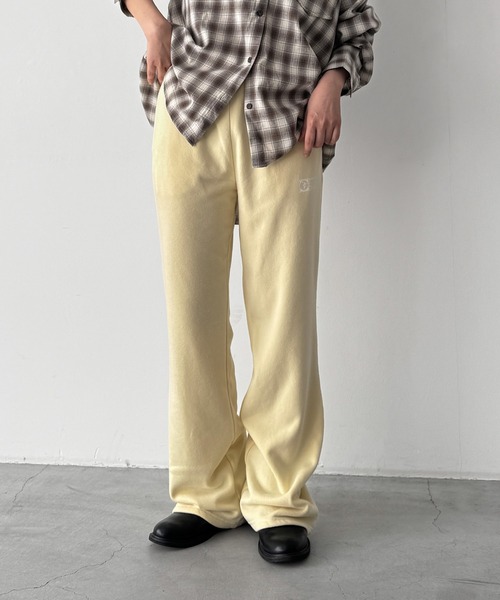 CANAL JEAN(キャナルジーン)の「DISCUS ATHLETIC フレアスウェットパンツ(スウェットパンツ・レディース・オートミール/イエロー・ONE SIZE)」の10枚目の写真
