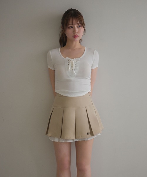 M DOLLY(エムドリー)の「Front lace up zoe rib tops / フロントレースアップゾーイリブトップス(Tシャツ/カットソー・レディース・ブラック/グレー/ホワイト/ベージュ・FREE)」の11枚目の写真
