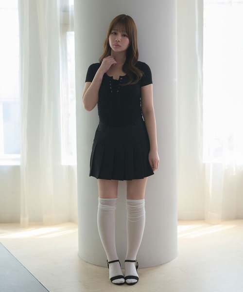 M DOLLY(エムドリー)の「Front lace up zoe rib tops / フロントレースアップゾーイリブトップス(Tシャツ/カットソー・レディース・ブラック/グレー/ホワイト/ベージュ・FREE)」の19枚目の写真