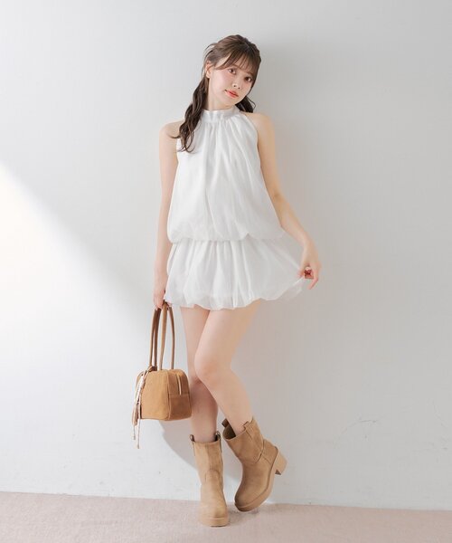 Chico(チコ)の「チャーム付きミドルブーツ(ブーツ・レディース・ベージュ系その他3/ブラック・SMALL/LARGE/MEDIUM)」の4枚目の写真