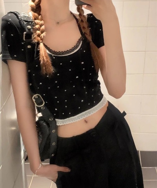 Ritzy(リッツィー)の「フェイクレイヤード リボンドット柄 ショート丈 トップス(Tシャツ/カットソー・レディース・ホワイト/ブラック・M/L)」の5枚目の写真