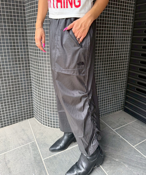 THE NORTH FACE(ザノースフェイス)の「【THE NORTH FACE / ザ ノースフェイス】 GAR WIND SKIRT(スカート・レディース・グレー/チャコールグレー・LARGE/MEDIUM)」の4枚目の写真