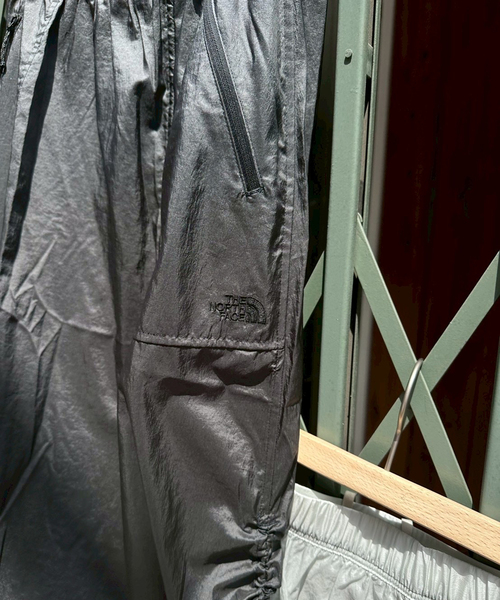 THE NORTH FACE(ザノースフェイス)の「【THE NORTH FACE / ザ ノースフェイス】 GAR WIND SKIRT(スカート・レディース・グレー/チャコールグレー・LARGE/MEDIUM)」の7枚目の写真