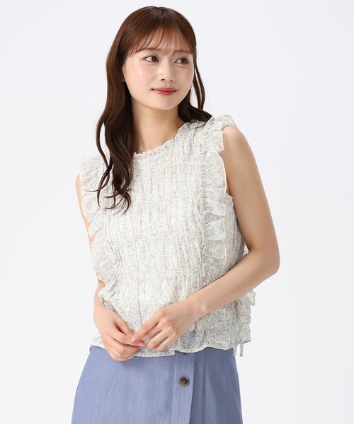 MISCH MASCH(ミッシュマッシュ)の「2026春夏新作 小花柄シャーリングノースリブラウス(シャツ/ブラウス・レディース・イエロー/ホワイト/ブルー・フリ-)」の17枚目の写真