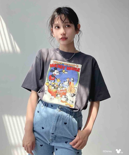 AS KNOW AS plus(アズノゥアズプラス)の「〇Disney / アソートTシャツ 【Disney(ディズニー)】(Tシャツ/カットソー・レディース・アイボリー/サックスブルー/チャコールグレー/杢グレー/ホワイト系/グレー系/アイボリー系/サックスブルー系・FREE)」の12枚目の写真