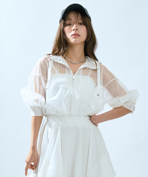 AND COUTURE(アンドクチュール)の「シアーメッシュブルゾン(ブルゾン・レディース・ブラック/オフホワイト/ベージュ/ラベンダー・FREE)」の5枚目の写真