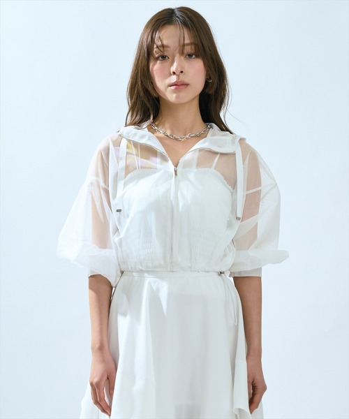 AND COUTURE(アンドクチュール)の「シアーメッシュブルゾン(ブルゾン・レディース・ブラック/オフホワイト/ベージュ/ラベンダー・FREE)」の6枚目の写真