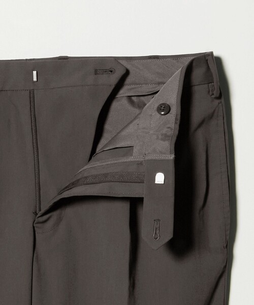 A DAY IN THE LIFE UNITED ARROWS（アデイインザライフユナイテッドアローズ）の「クールマックス ドライオックスフォード 1プリーツ テーパード スラックス＜A DAY IN THE LIFE＞（スラックス・メンズ・ダークブラウン/ホワイト/ライトグレー・S/L/XL/M）」の22枚目の写真