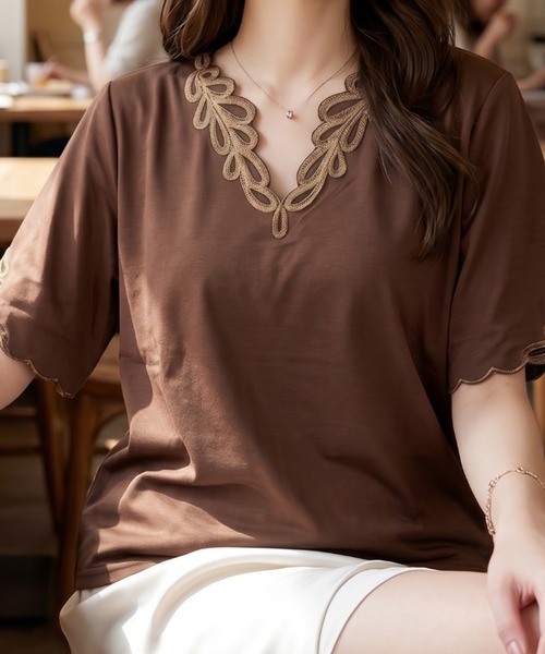 umune(ウムネ)の「刺繍カットソー 五分袖 5分袖 コード刺繍 ネックデザイン プルオーバー Tシャツ風 サマーニット調 きれいめ 上品 トップス 夏(Tシャツ/カットソー・レディース・ブラウン/オフホワイト/ブラック・FREE)」の15枚目の写真