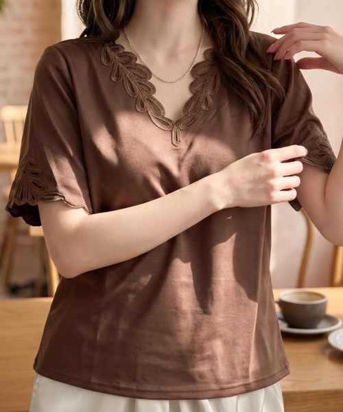 umune(ウムネ)の「刺繍カットソー 五分袖 5分袖 コード刺繍 ネックデザイン プルオーバー Tシャツ風 サマーニット調 きれいめ 上品 トップス 夏(Tシャツ/カットソー・レディース・ブラウン/オフホワイト/ブラック・FREE)」の4枚目の写真