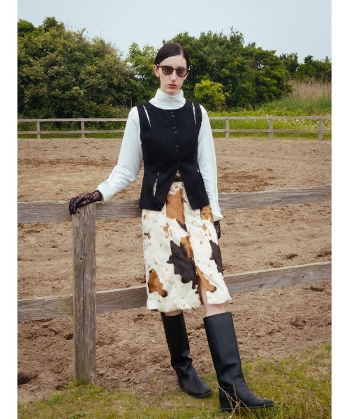 sahara(サハラ)の「【26AW PRE ORDER】Faux Cowhide Skirt(スカート・レディース・ホワイト/ブラック・M/S)」の14枚目の写真