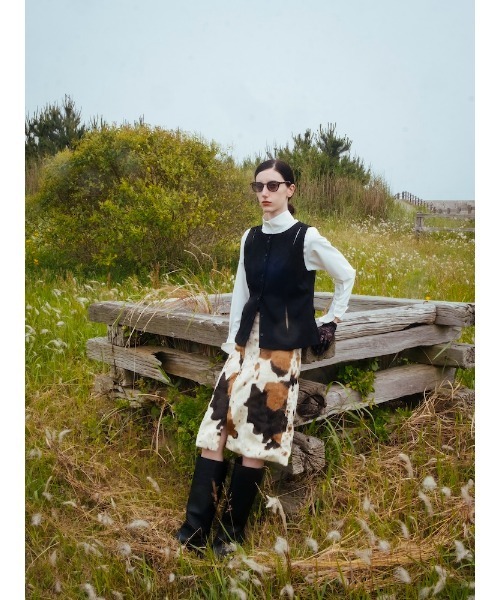 sahara(サハラ)の「【26AW PRE ORDER】Faux Cowhide Skirt(スカート・レディース・ホワイト/ブラック・M/S)」の17枚目の写真