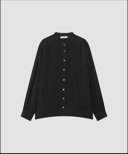 THE LILLE（ザ リル）の「Timothy Blouse_Black（シャツ/ブラウス・レディース・その他・FREE）」の2枚目の写真