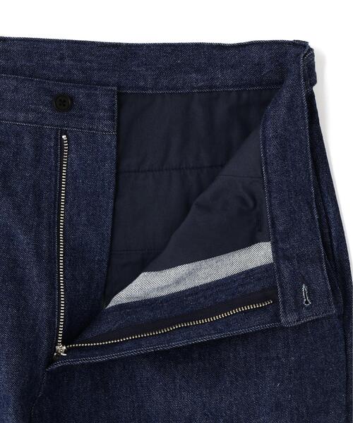 Y(ワイ)の「Y / 13oz ORGANIC COTTON DENIM ADJUSTER TROUSER(その他パンツ・メンズ・ネイビー/ホワイト・MEDIUM/SMALL/LARGE)」の19枚目の写真