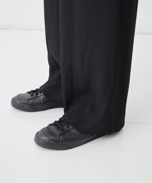 THE TOKYO(ザトウキョウ)の「【SILKα/シルクアルファ】SILK α Pleats Summer Easy Pants(その他パンツ・メンズ・ブラック・48/46)」の8枚目の写真